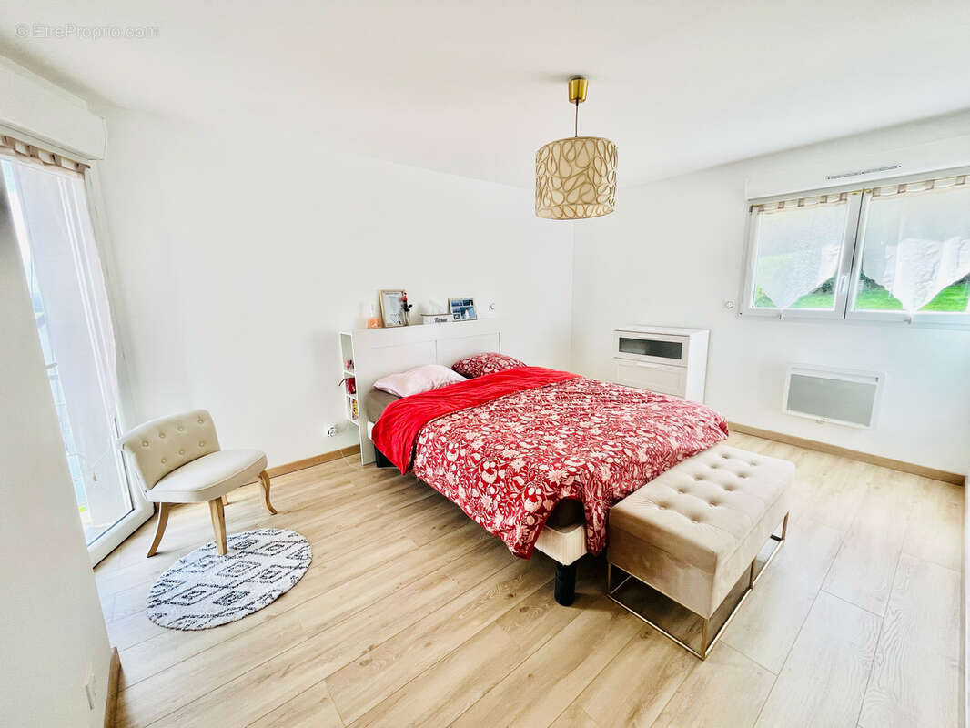 Maison à SAINT-MARTIN-BOULOGNE