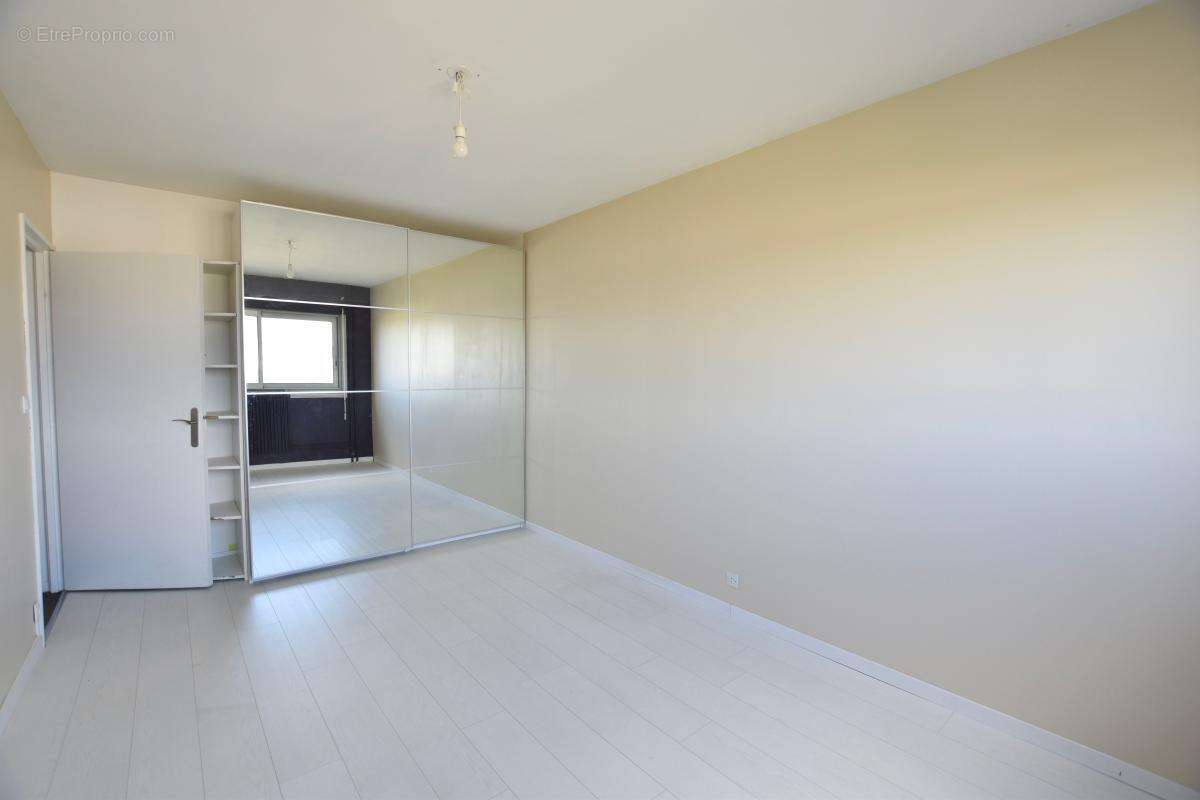 Appartement à LYON-9E