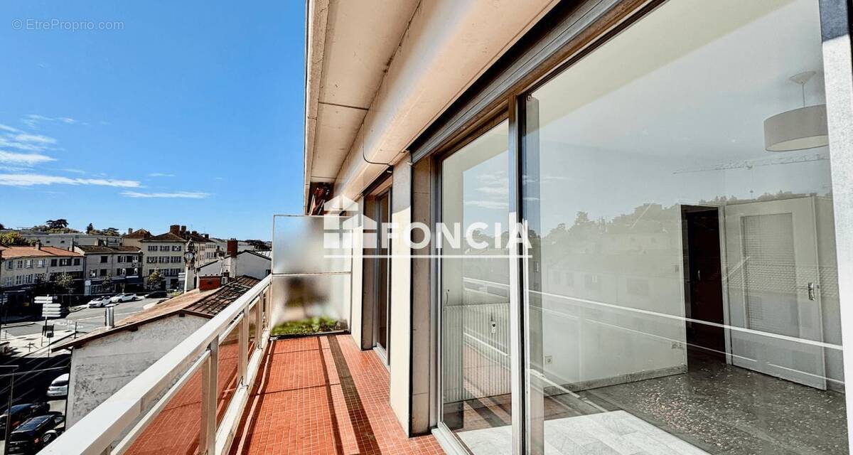 Appartement à TASSIN-LA-DEMI-LUNE