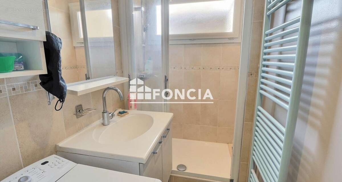 Appartement à SAINTE-FOY-LES-LYON