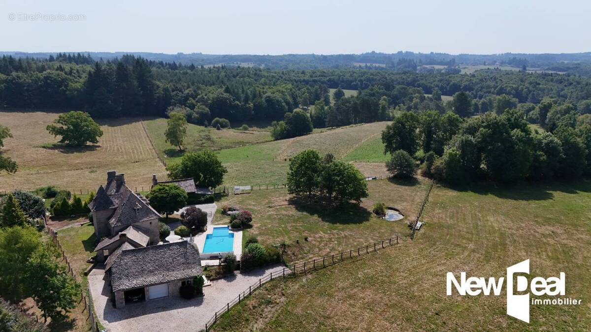 Maison à SERVIERES-LE-CHATEAU