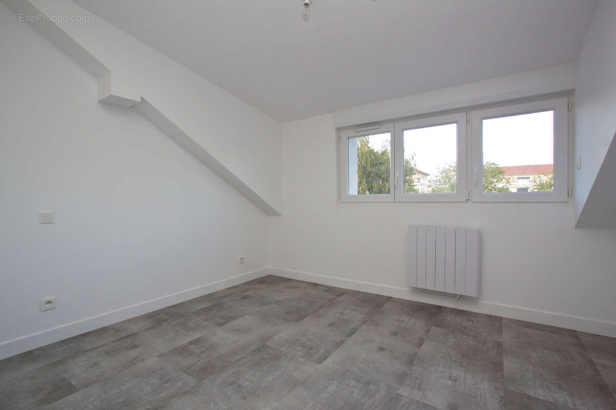 Maison à MOULINS-LES-METZ