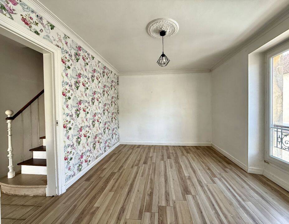 Maison à DONNEMARIE-DONTILLY