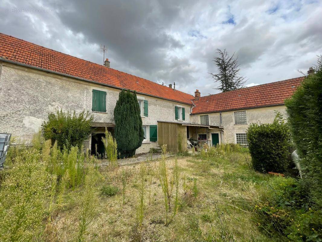 Maison à LIZY-SUR-OURCQ