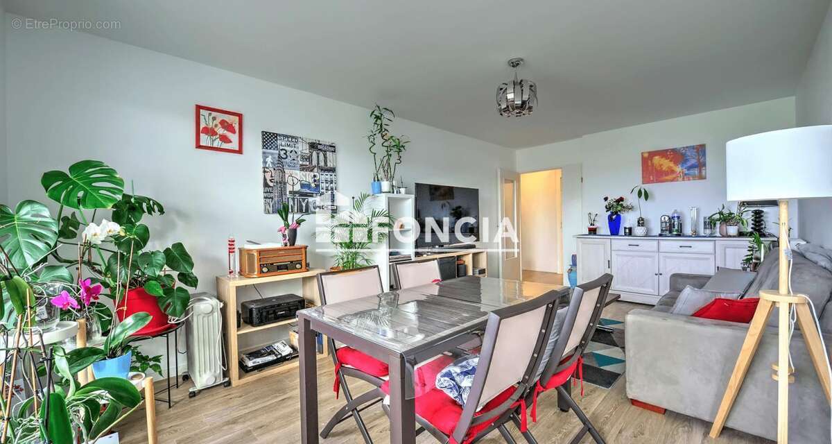 Appartement à CARRIERES-SOUS-POISSY