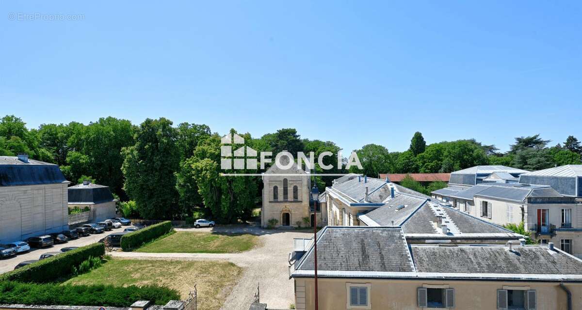 Appartement à VERSAILLES