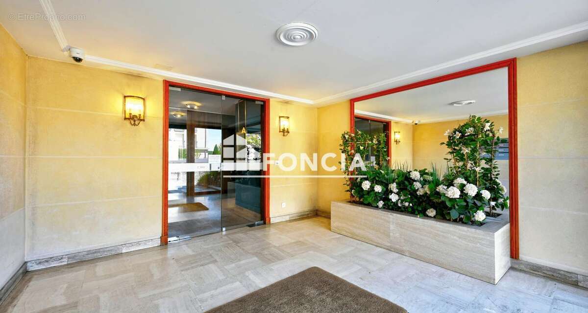 Appartement à VERSAILLES