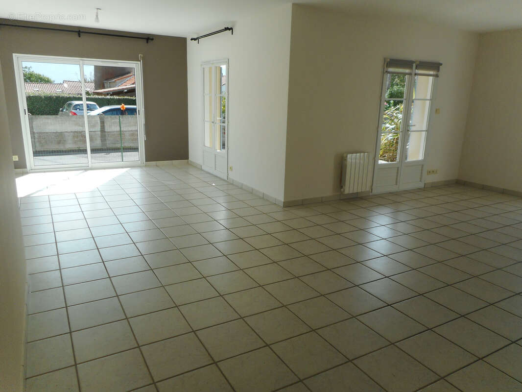 Maison à SAINT-MICHEL-CHEF-CHEF