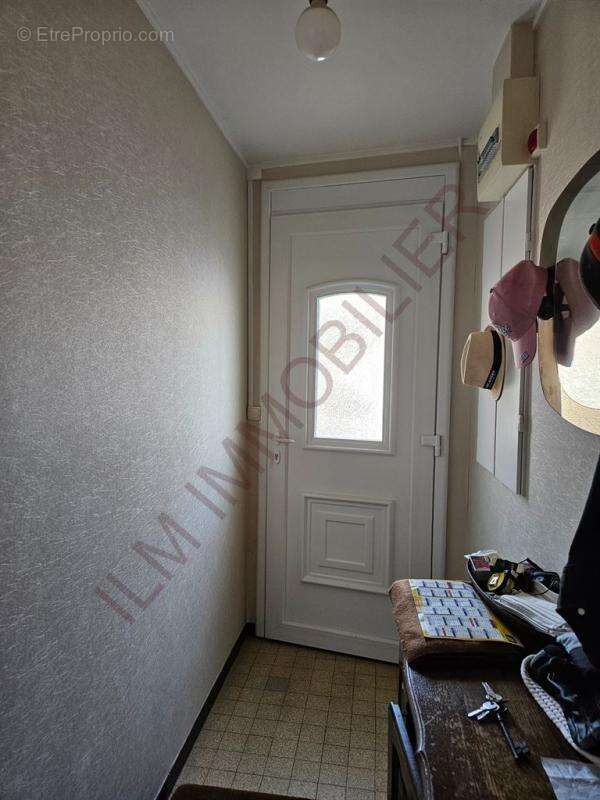 Maison à BRIENON-SUR-ARMANCON