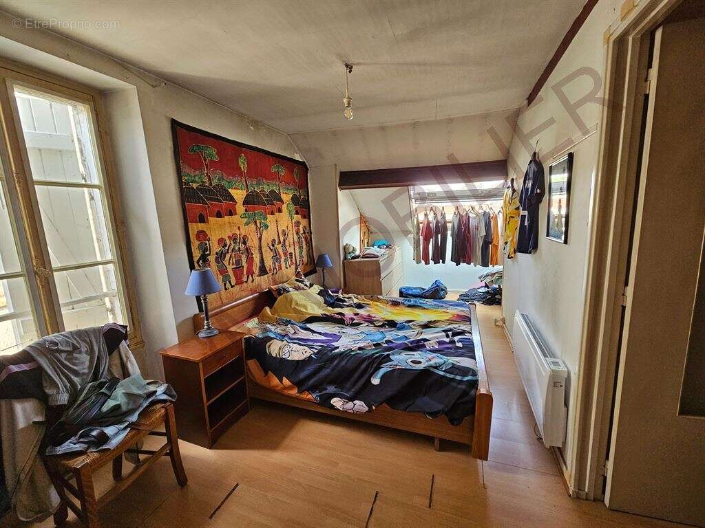 Maison à BRIENON-SUR-ARMANCON