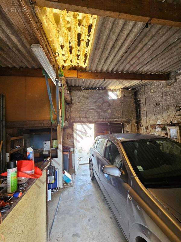 Maison à BRIENON-SUR-ARMANCON