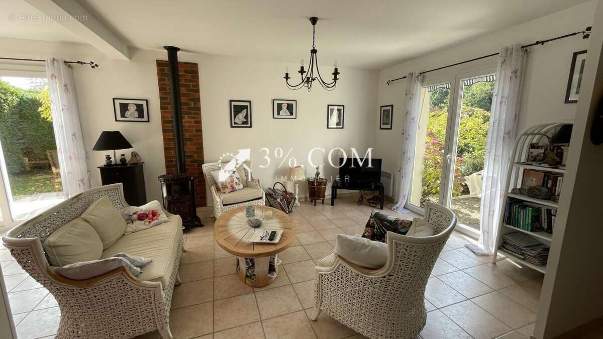 Maison à LARMOR-BADEN