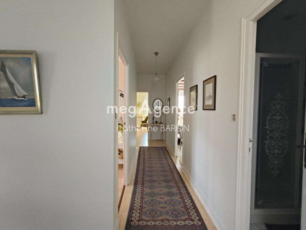 Maison à BEAUVAIS-SUR-MATHA