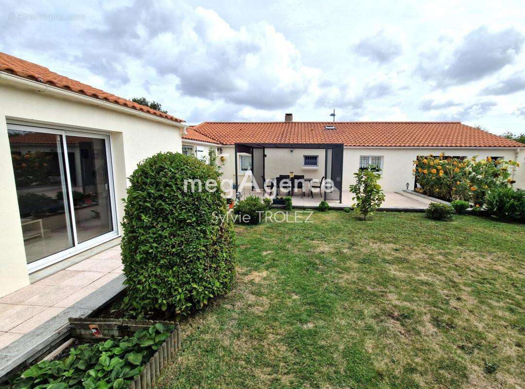 Maison à SAINT-MATHURIN