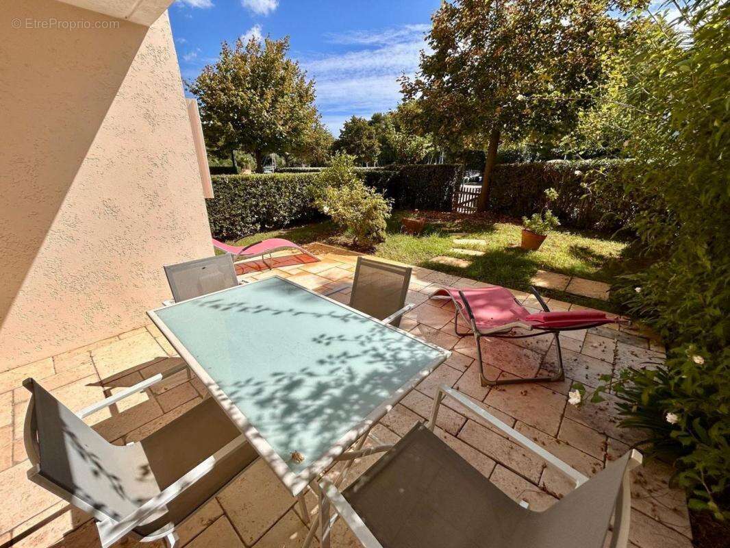 Appartement à COGOLIN