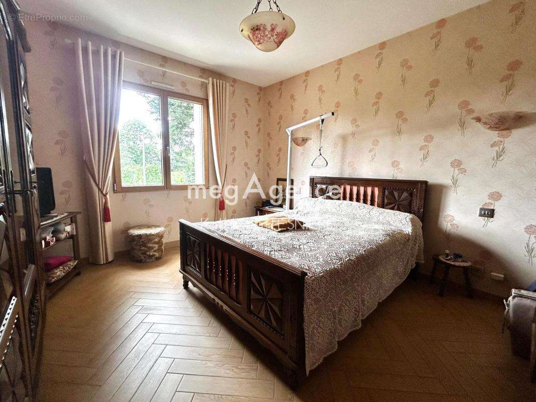 Maison à VILLEDIEU-LES-POELES