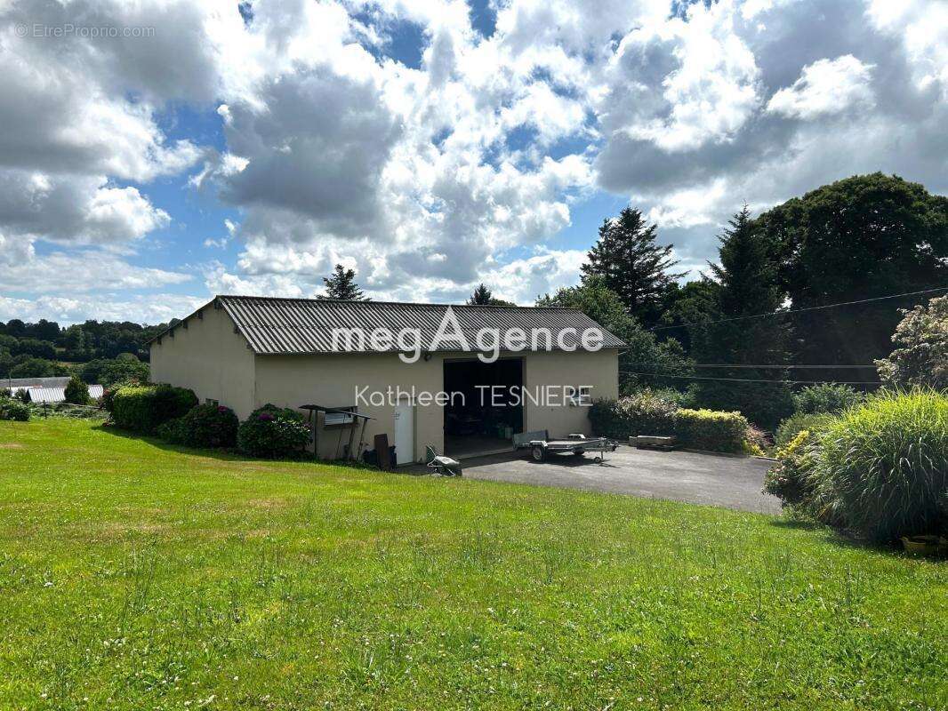 Maison à VILLEDIEU-LES-POELES