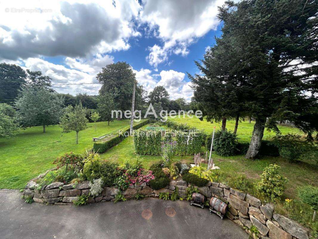 Maison à VILLEDIEU-LES-POELES