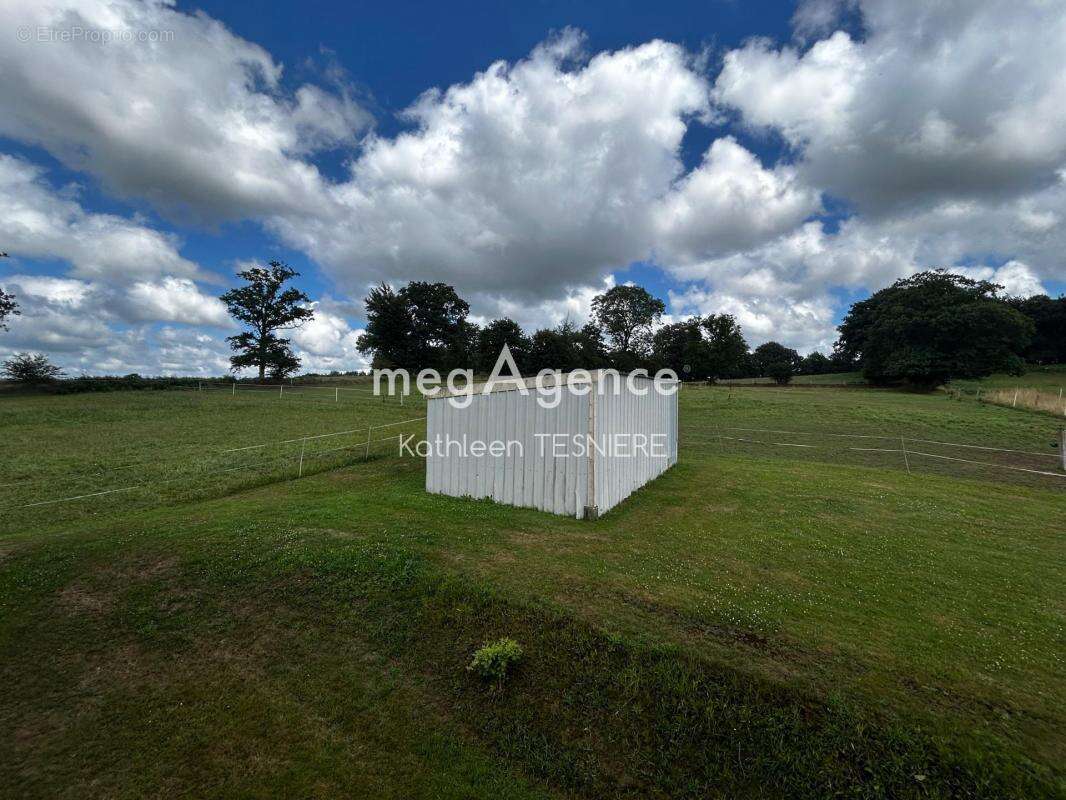 Maison à VILLEDIEU-LES-POELES