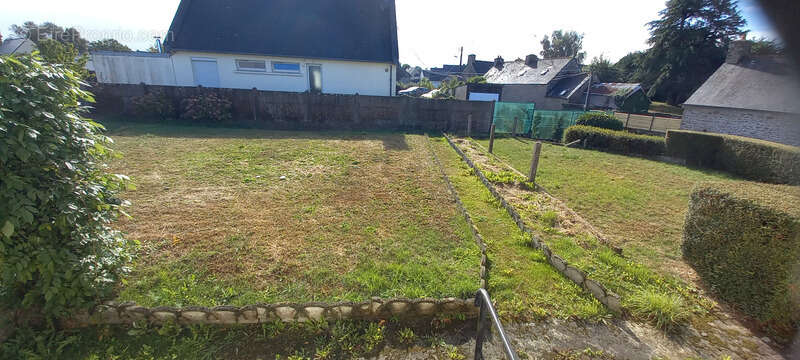 Maison à PLOUMAGOAR