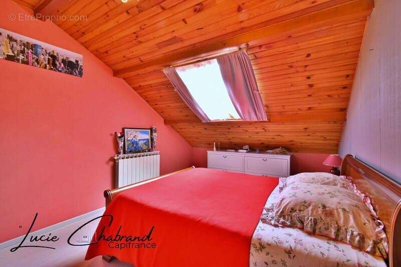 Maison à SAINT-CREPIN