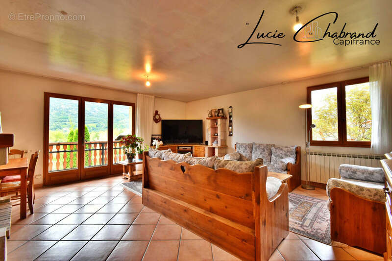 Maison à SAINT-CREPIN