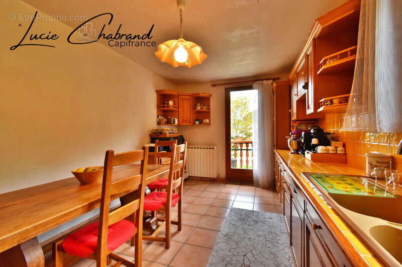 Maison à SAINT-CREPIN