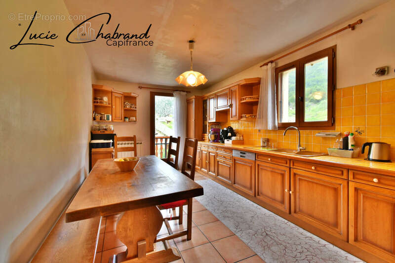 Maison à SAINT-CREPIN