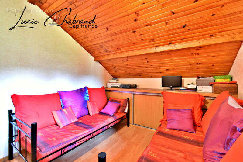 Maison à SAINT-CREPIN