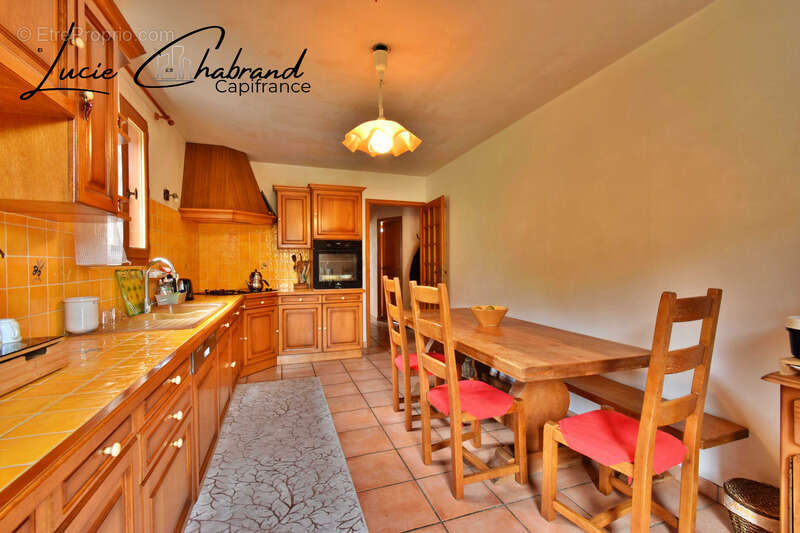 Maison à SAINT-CREPIN