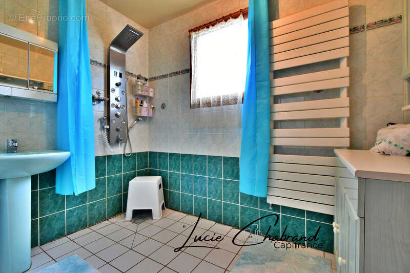 Maison à SAINT-CREPIN