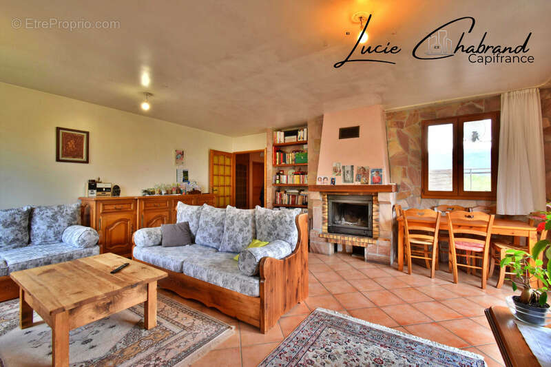 Maison à SAINT-CREPIN