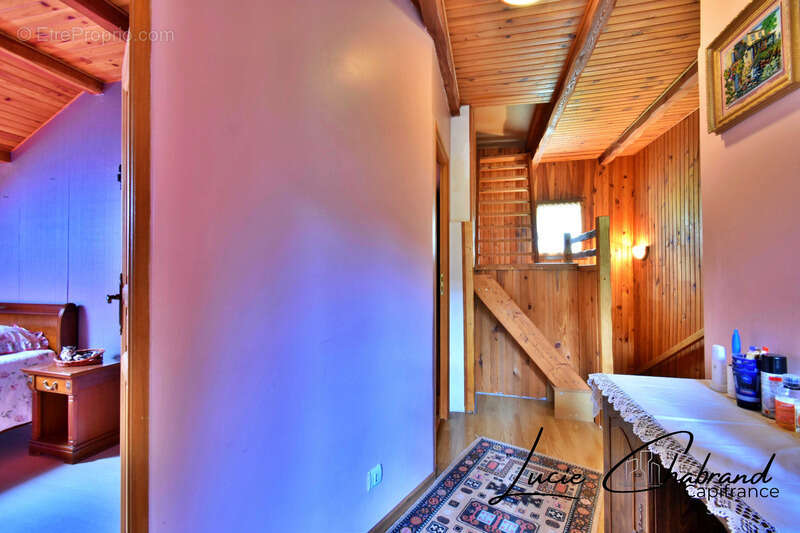 Maison à SAINT-CREPIN