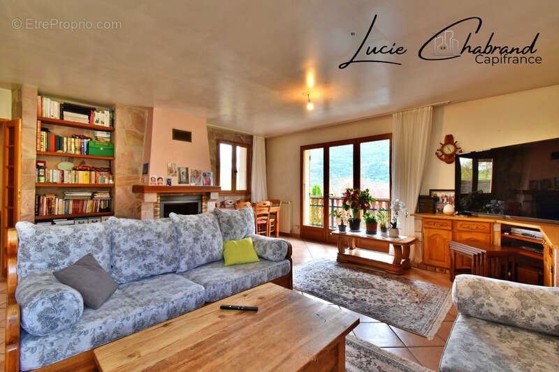 Maison à SAINT-CREPIN