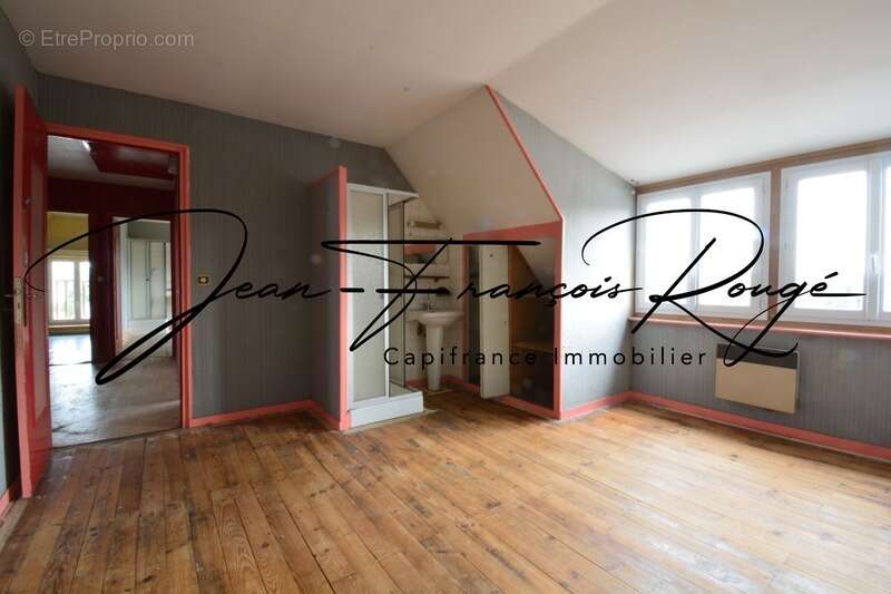 Commerce à QUETTREVILLE-SUR-SIENNE