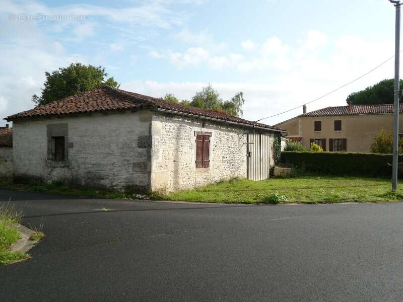 Appartement à SAINT-SULPICE-DE-COGNAC