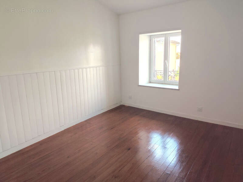 Maison à MORTAGNE-SUR-GIRONDE