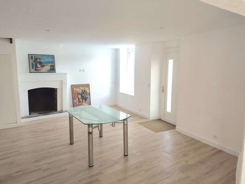 Maison à MORTAGNE-SUR-GIRONDE