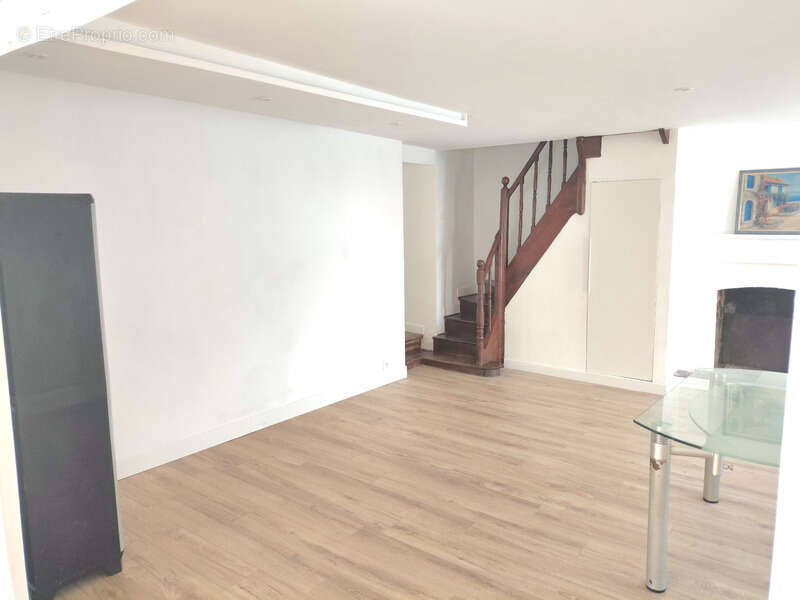 Maison à MORTAGNE-SUR-GIRONDE