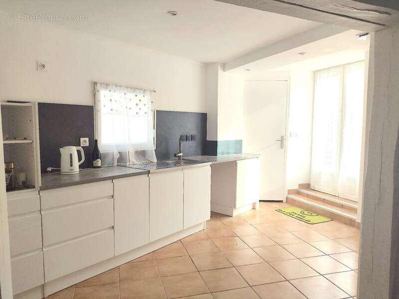 Maison à MORTAGNE-SUR-GIRONDE