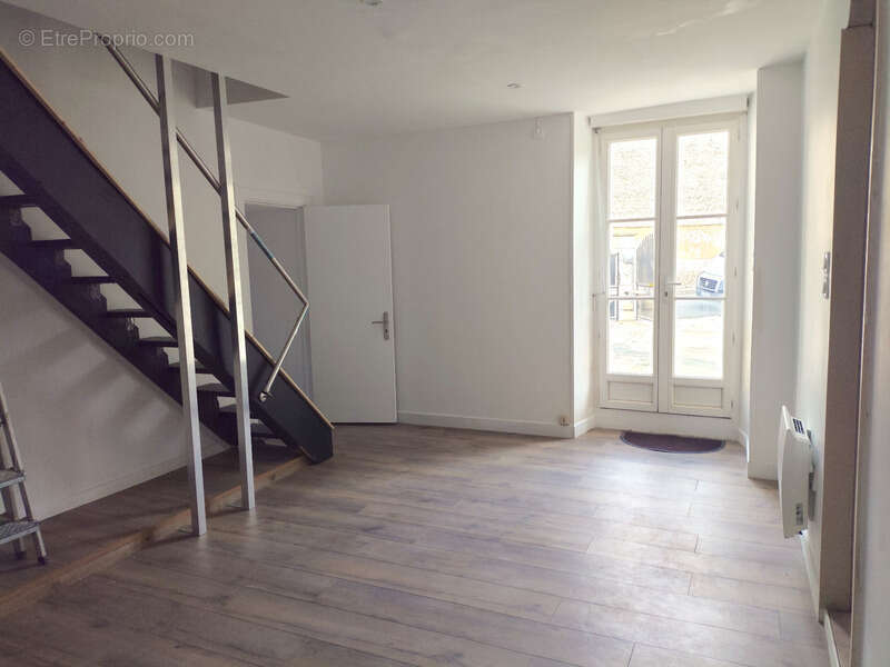 Maison à MORTAGNE-SUR-GIRONDE