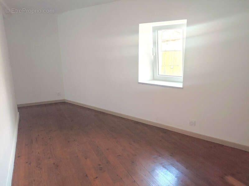 Maison à MORTAGNE-SUR-GIRONDE