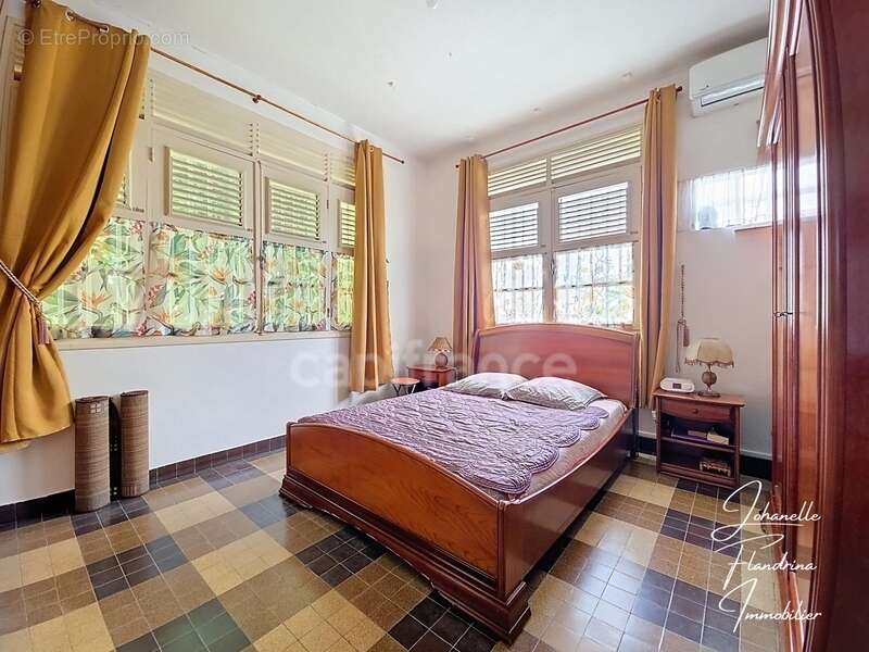 Maison à BASSE-TERRE