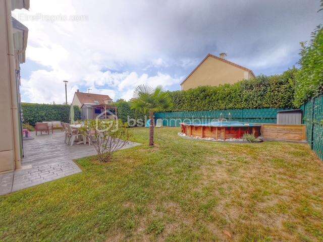 Maison à CHAUMES-EN-BRIE