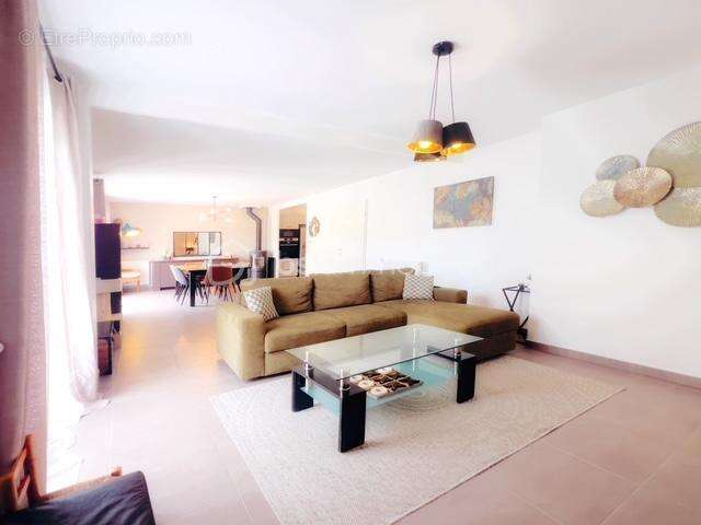 Maison à CHAUMES-EN-BRIE