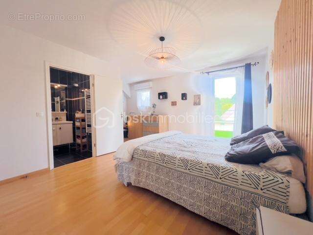 Maison à CHAUMES-EN-BRIE