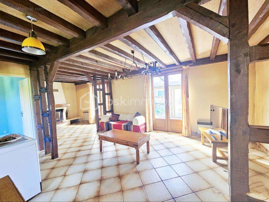 Maison à POILLY-LEZ-GIEN