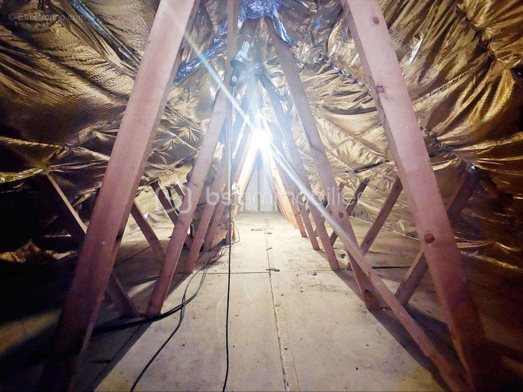 Maison à POILLY-LEZ-GIEN