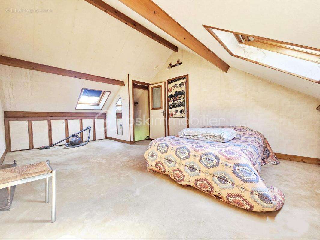 Maison à POILLY-LEZ-GIEN