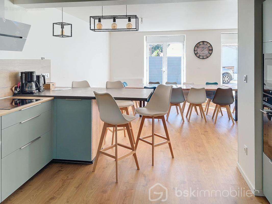 Maison à BELLEVILLE-SUR-VIE